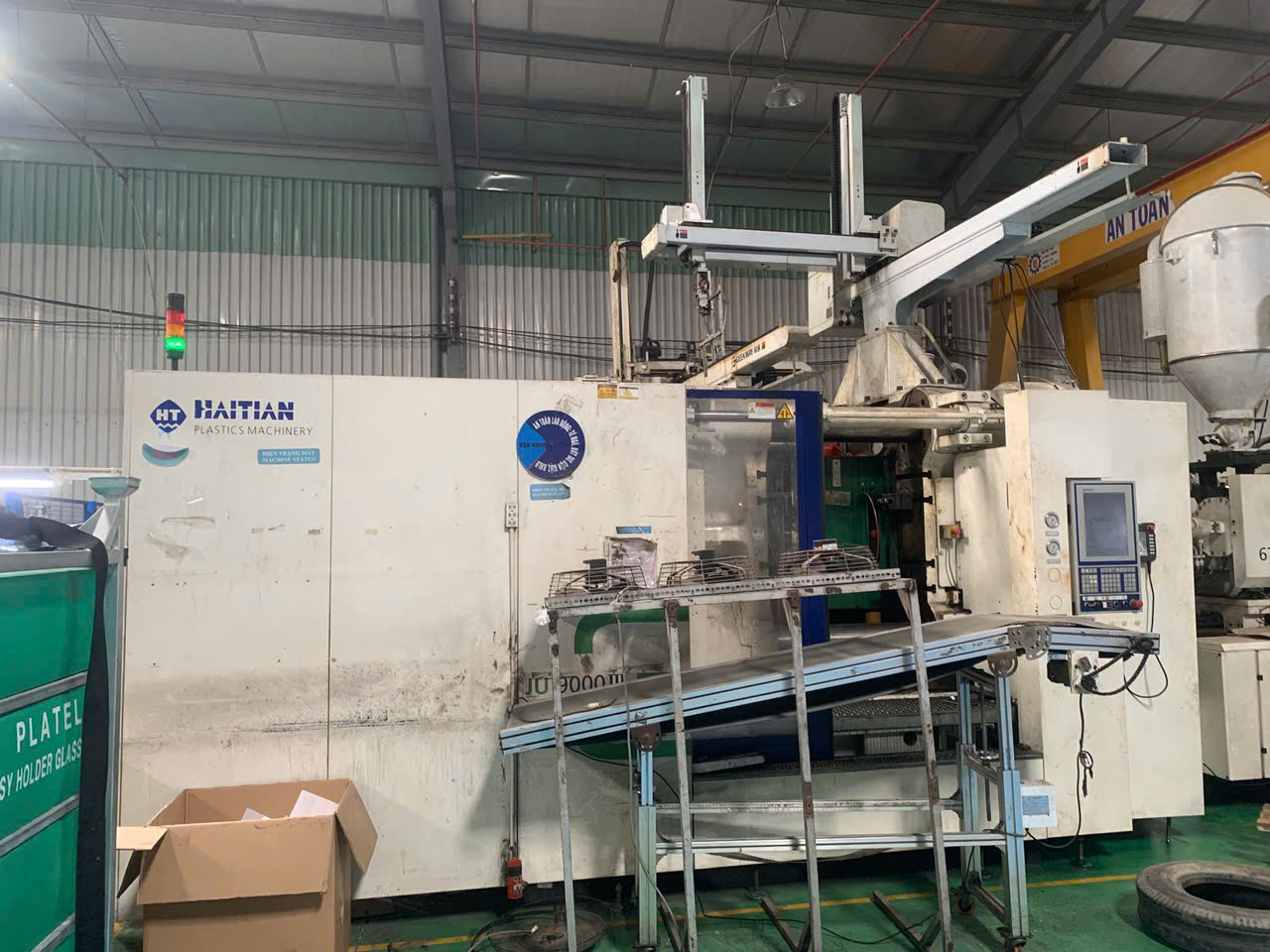Injection molding machine 1